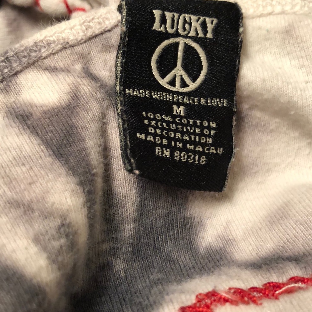 Lucky ☮️ tee shirt - Picture 5 of 5